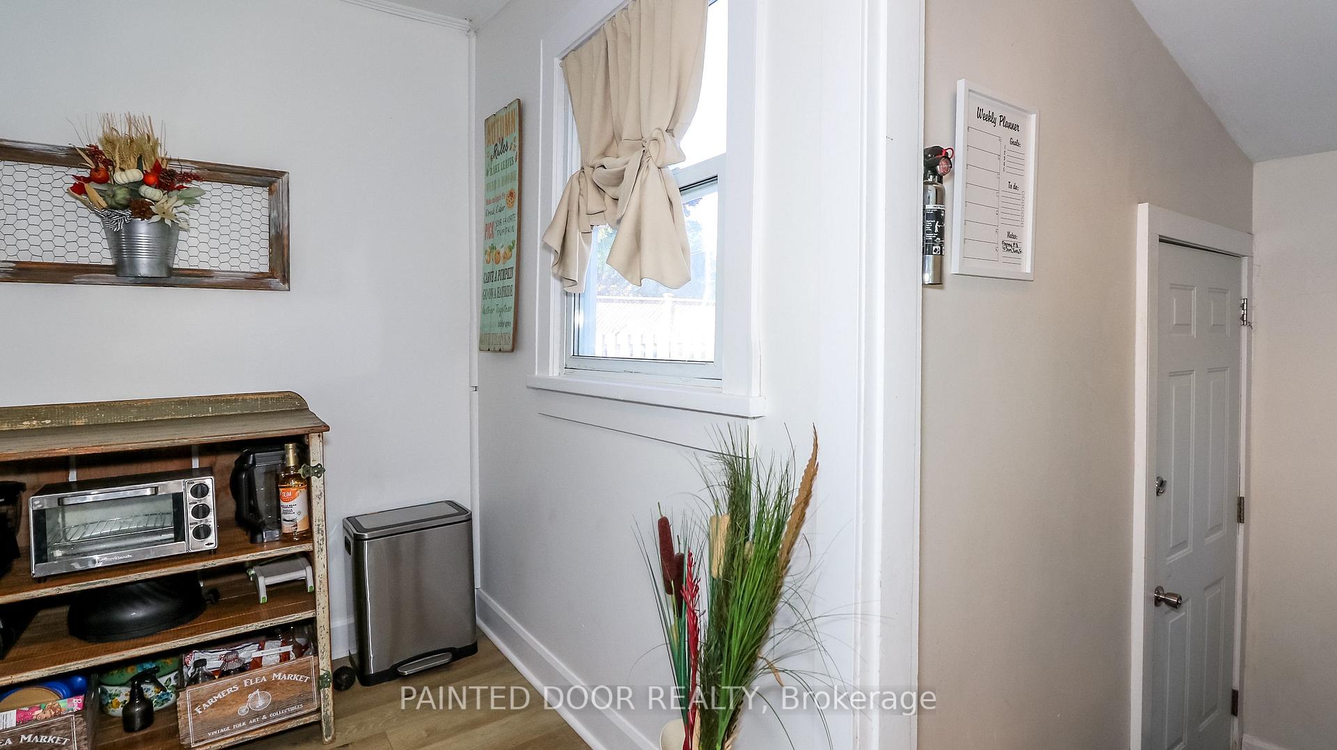 Photo 13 of 7 Albany Avenue, Orillia — HOMEH