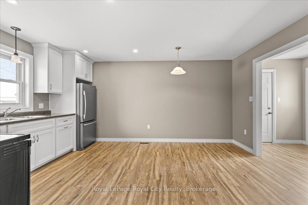 Photo 10 of 103 Victoria Street E, North Huron, Wingham — HOMEH