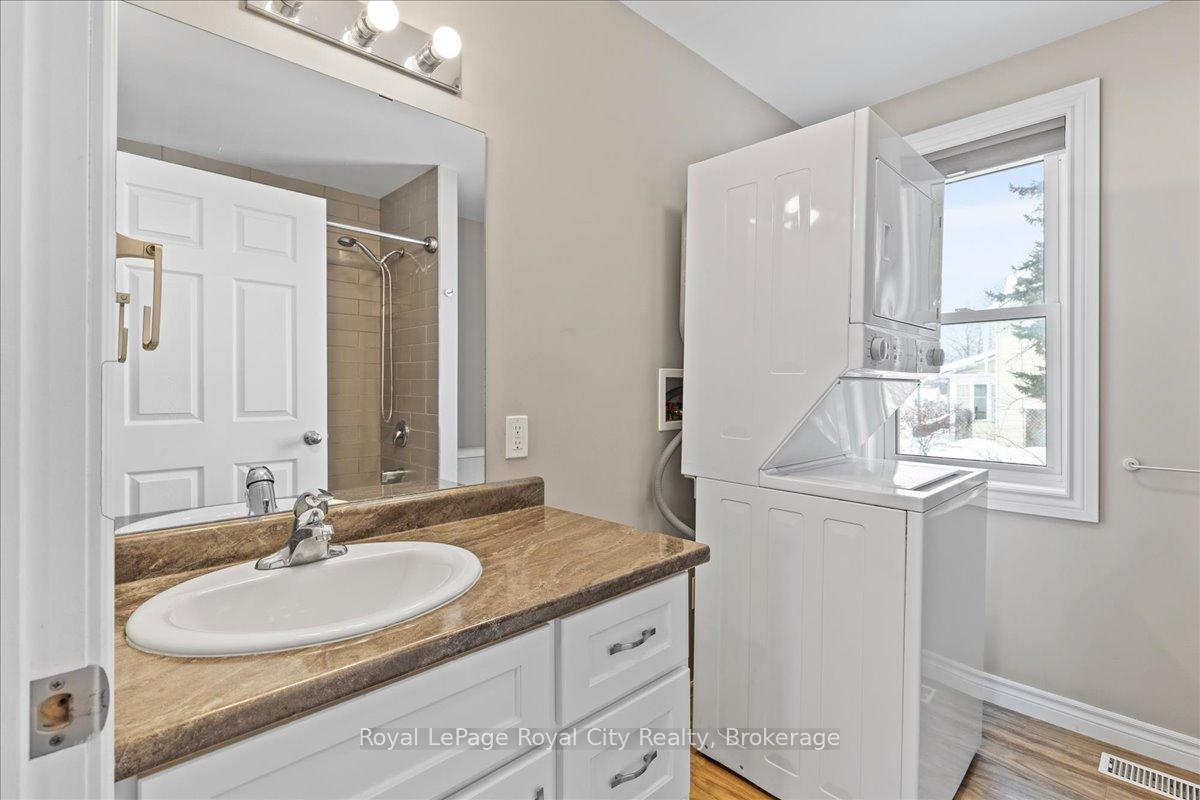 Photo 16 of 103 Victoria Street E, North Huron, Wingham — HOMEH