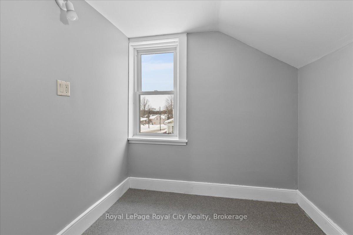 Photo 23 of 103 Victoria Street E, North Huron, Wingham — HOMEH