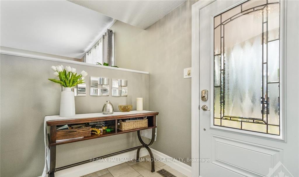 Photo 2 of 1791 Calumet Lane, Ottawa, Convent Glen South — HOMEH