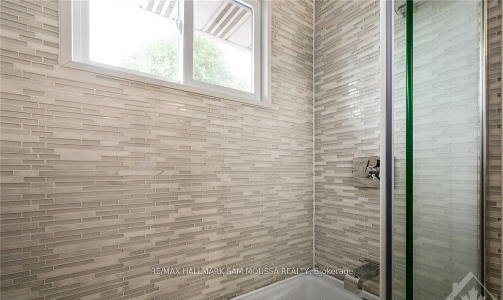 Photo 22 of 1791 Calumet Lane, Ottawa, Convent Glen South — HOMEH
