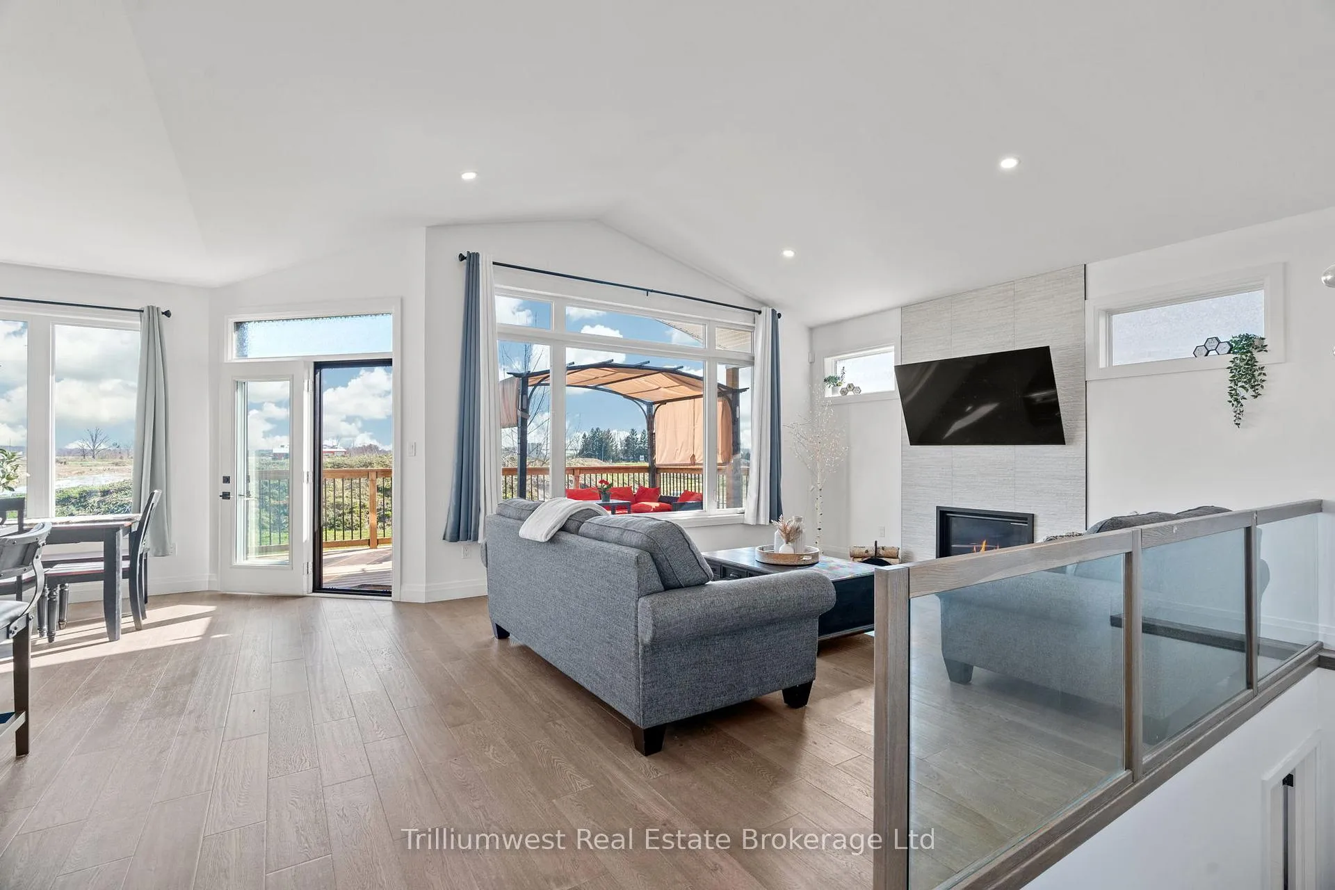 Photo 7 of 155 Mcleod Street, North Middlesex, Parkhill — HOMEH