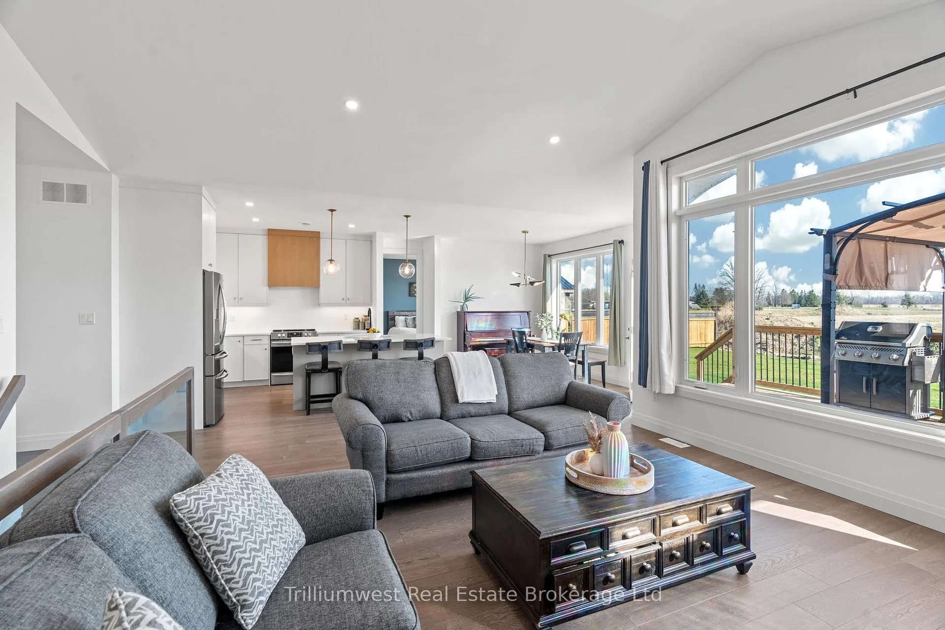 Photo 21 of 155 Mcleod Street, North Middlesex, Parkhill — HOMEH