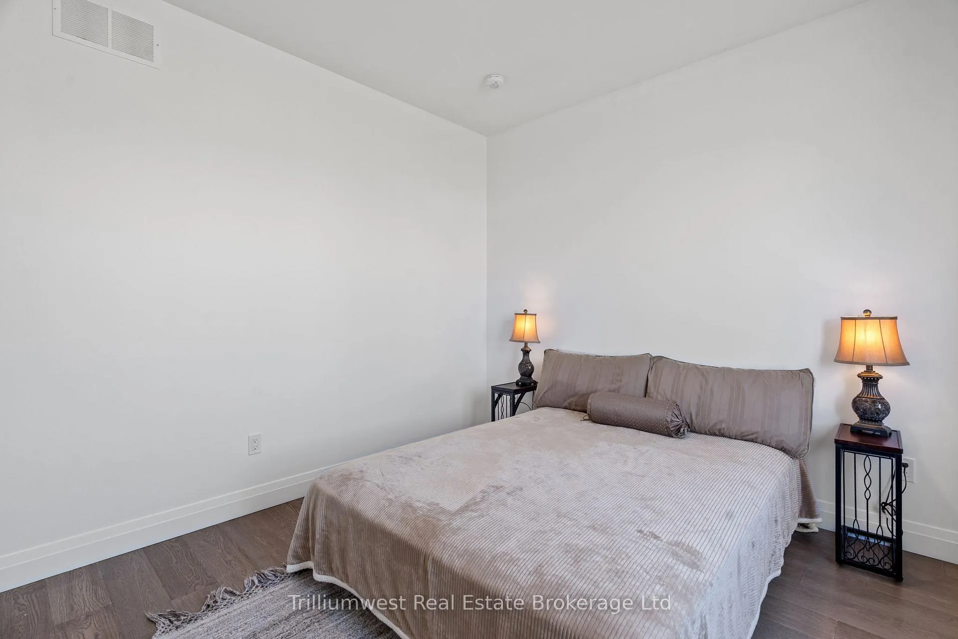 Photo 24 of 155 Mcleod Street, North Middlesex, Parkhill — HOMEH