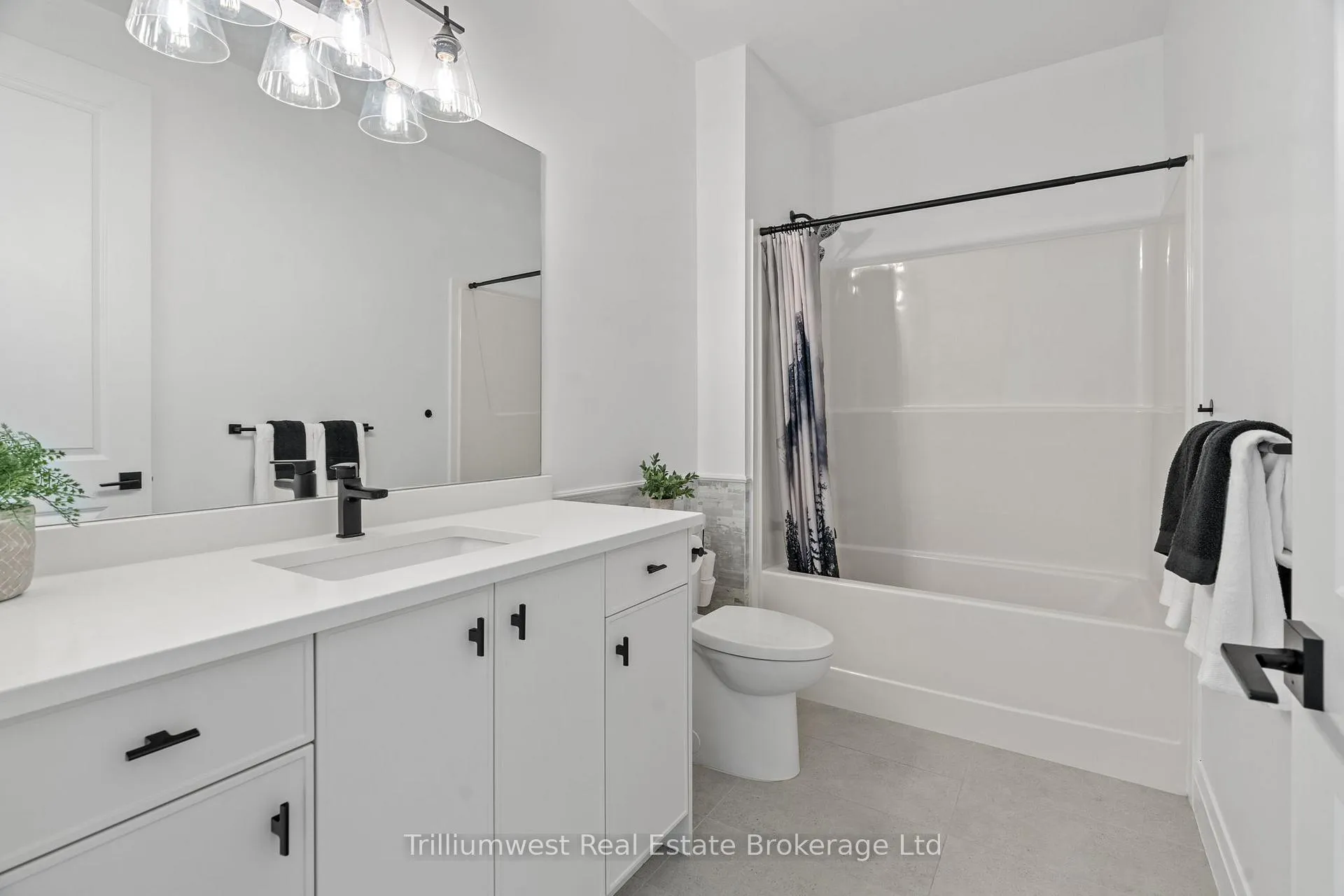 Photo 26 of 155 Mcleod Street, North Middlesex, Parkhill — HOMEH