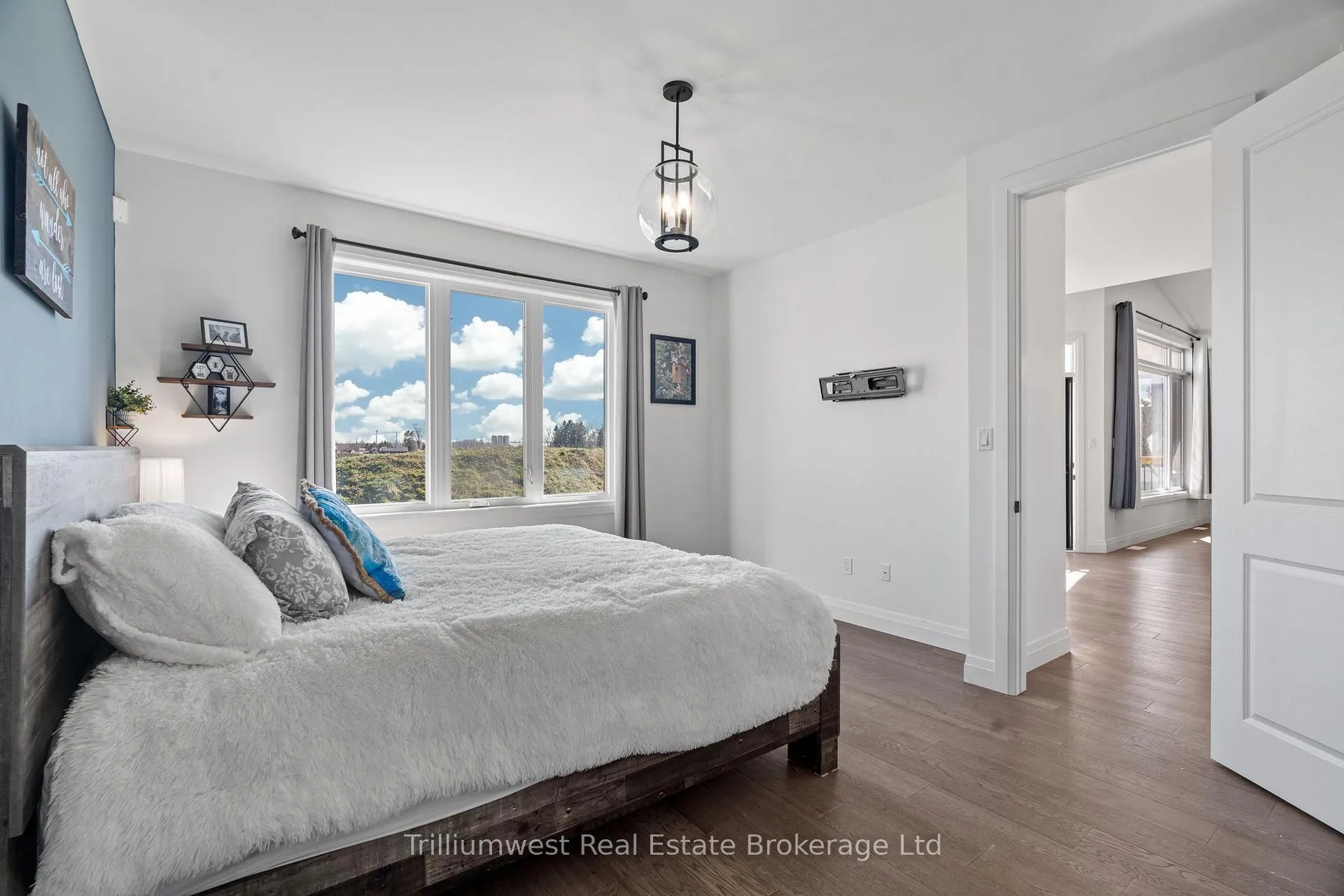 Photo 29 of 155 Mcleod Street, North Middlesex, Parkhill — HOMEH