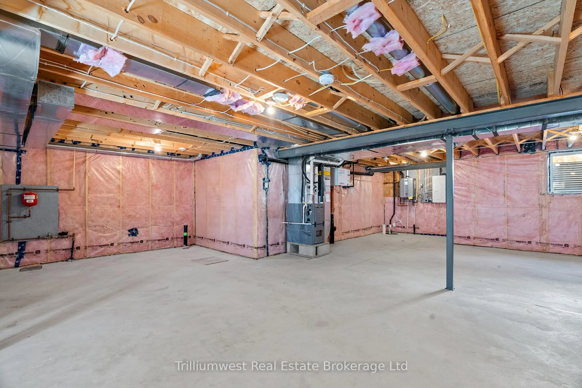 Photo 36 of 155 Mcleod Street, North Middlesex, Parkhill — HOMEH