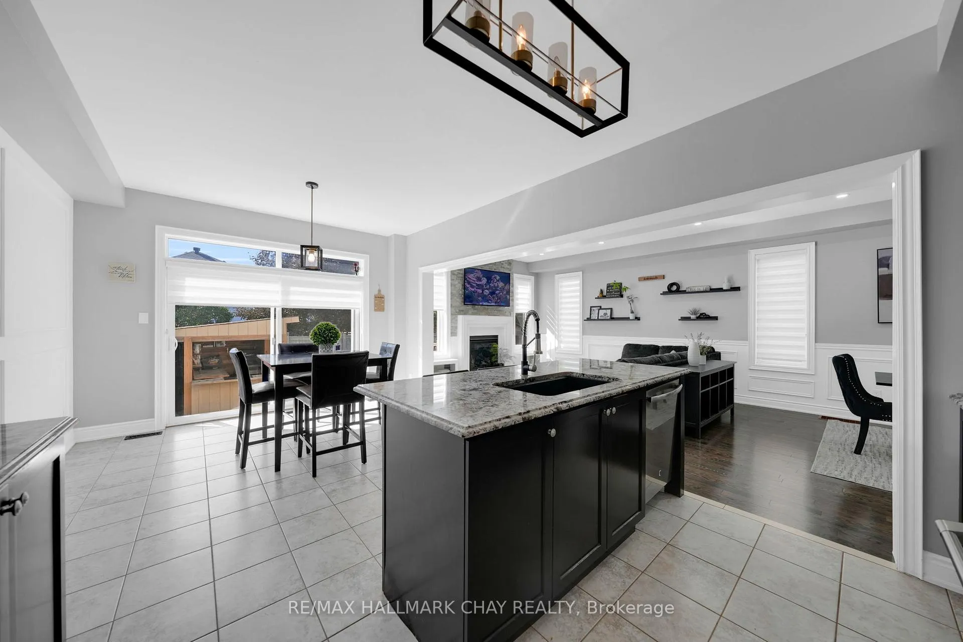 Photo 17 of 38 Sydie Lane, New Tecumseth, Tottenham — HOMEH