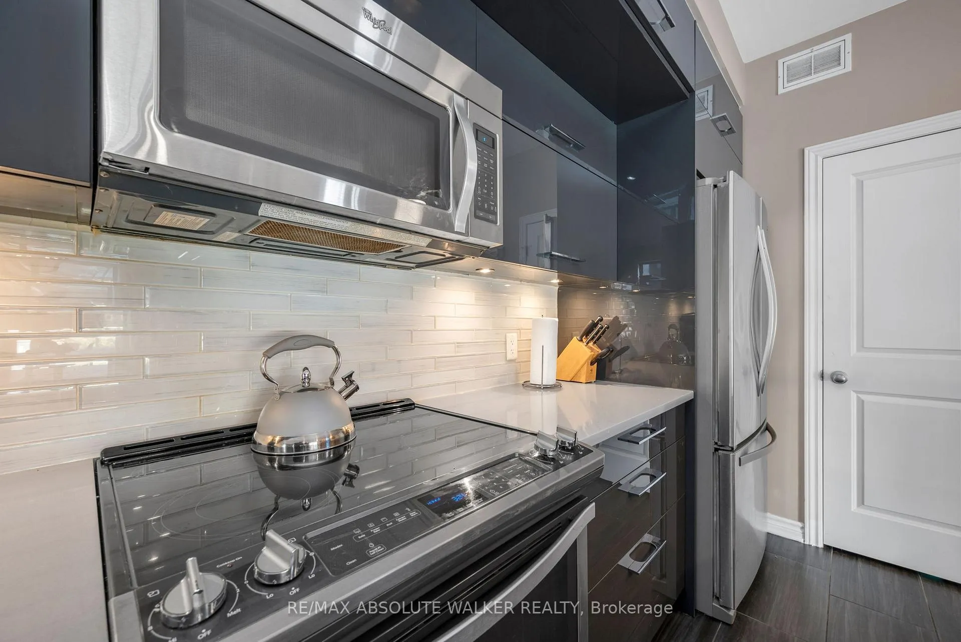 Photo 18 of 129 Chaperal Private, Ottawa, Avalon West — HOMEH