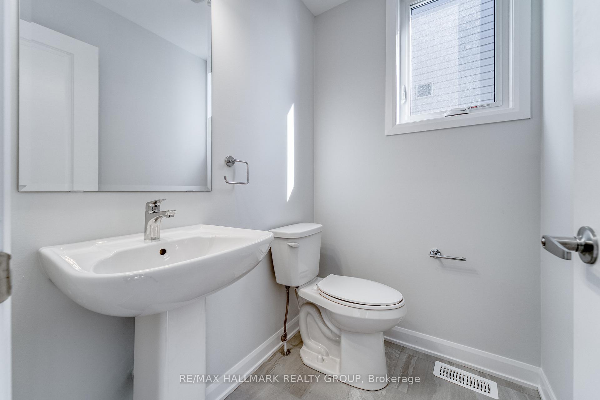 Photo 5 of 569 Decoeur Drive, Ottawa, Avalon West — HOMEH