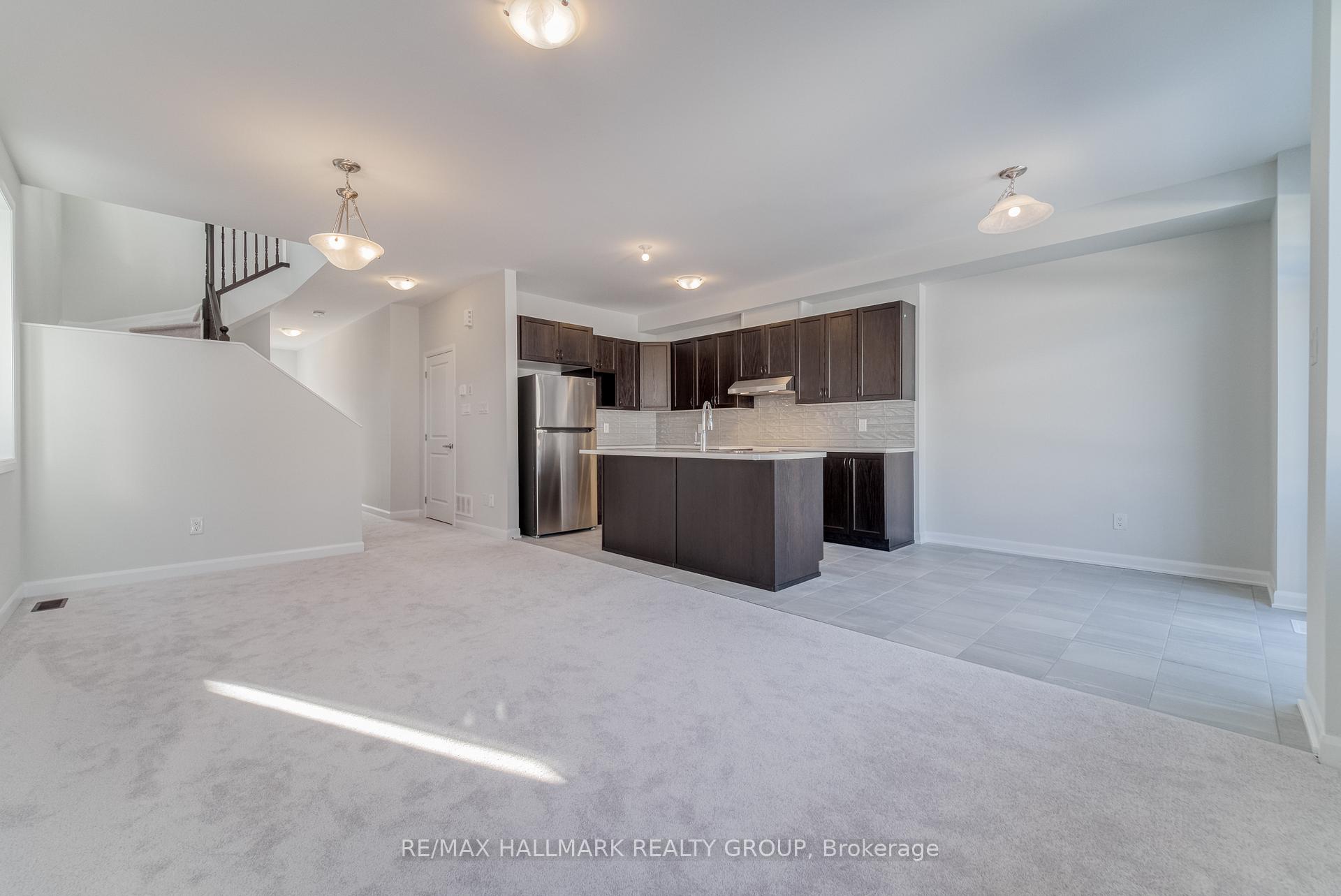 Photo 10 of 569 Decoeur Drive, Ottawa, Avalon West — HOMEH