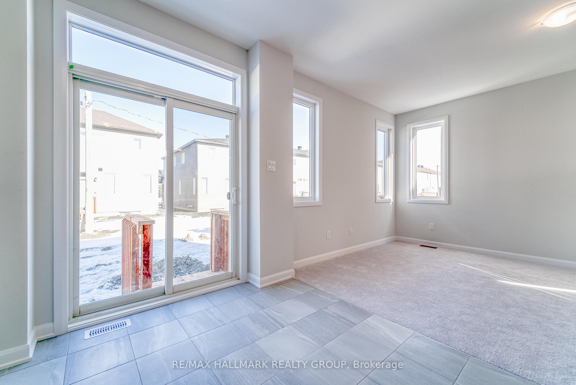 Photo 13 of 569 Decoeur Drive, Ottawa, Avalon West — HOMEH