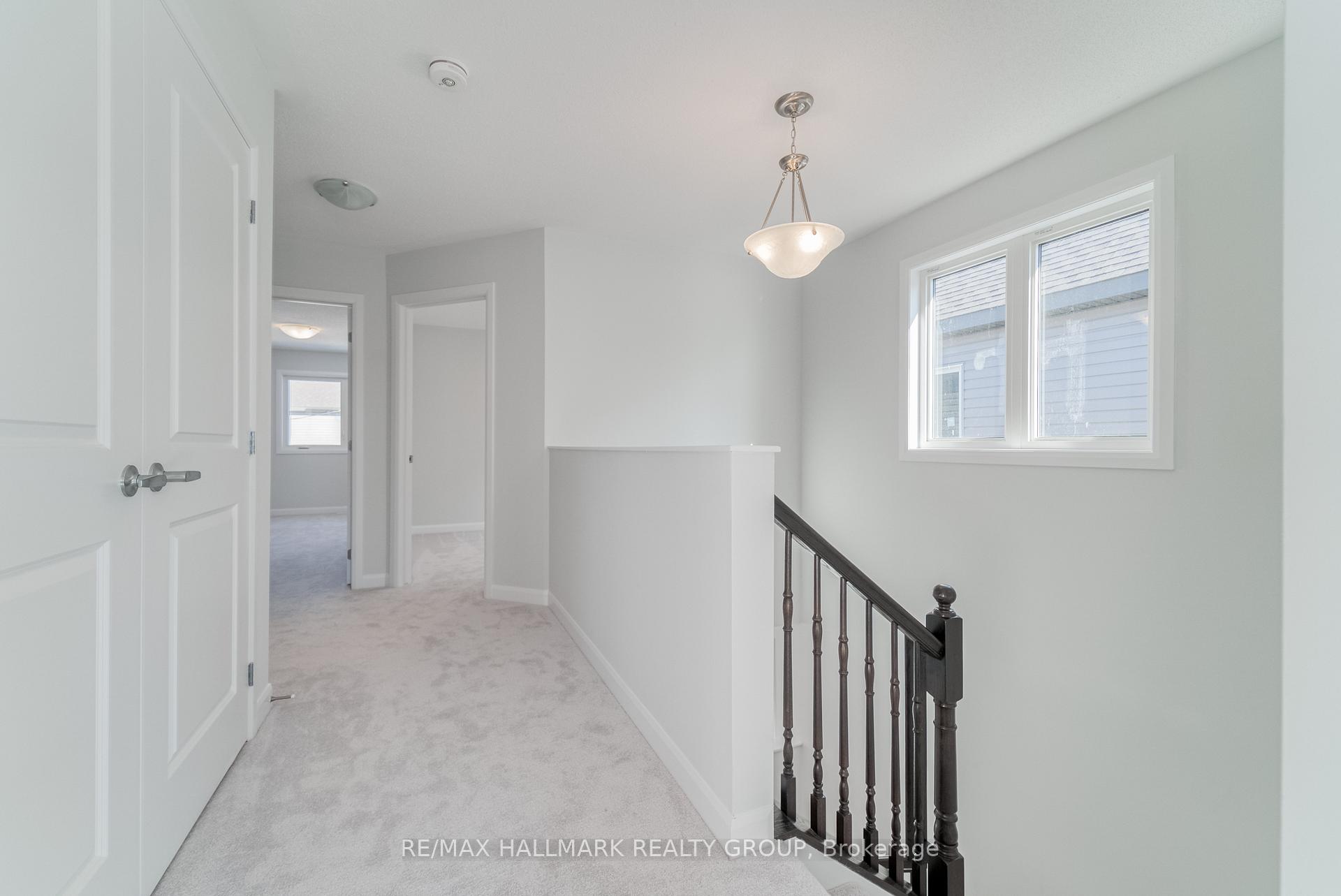 Photo 18 of 569 Decoeur Drive, Ottawa, Avalon West — HOMEH