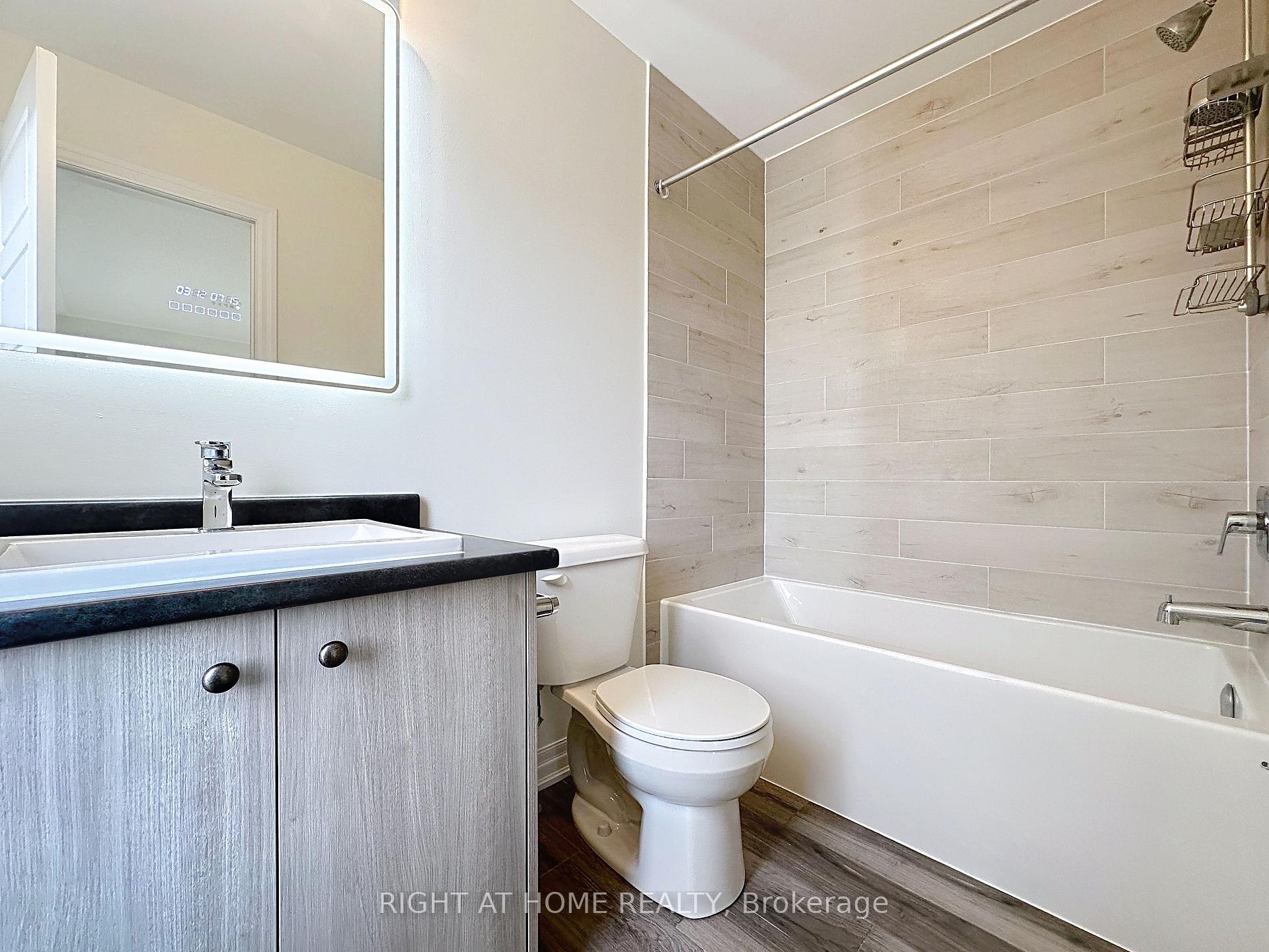 Photo 17 of 209 Vantage Loop, Newmarket, Woodland Hill — HOMEH
