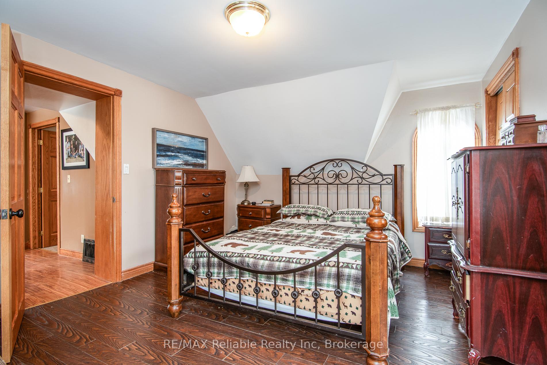 Photo 39 of 209 Hamilton Street W, North Huron, Blyth — HOMEH