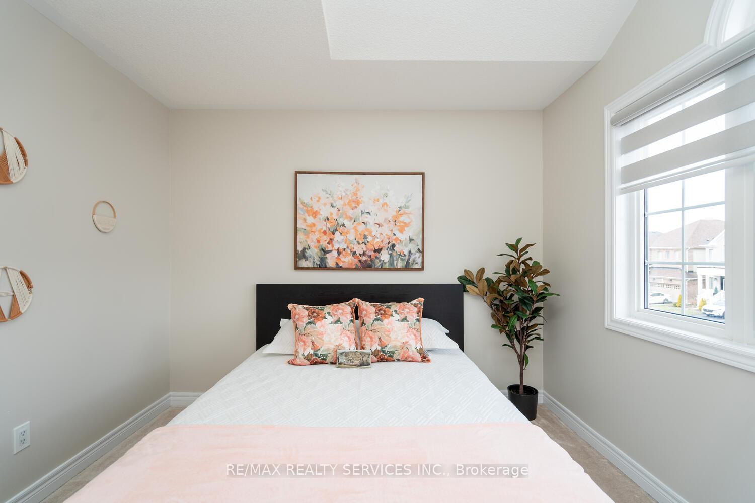 Photo 19 of 25 Mccabe Lane, New Tecumseth, Tottenham — HOMEH