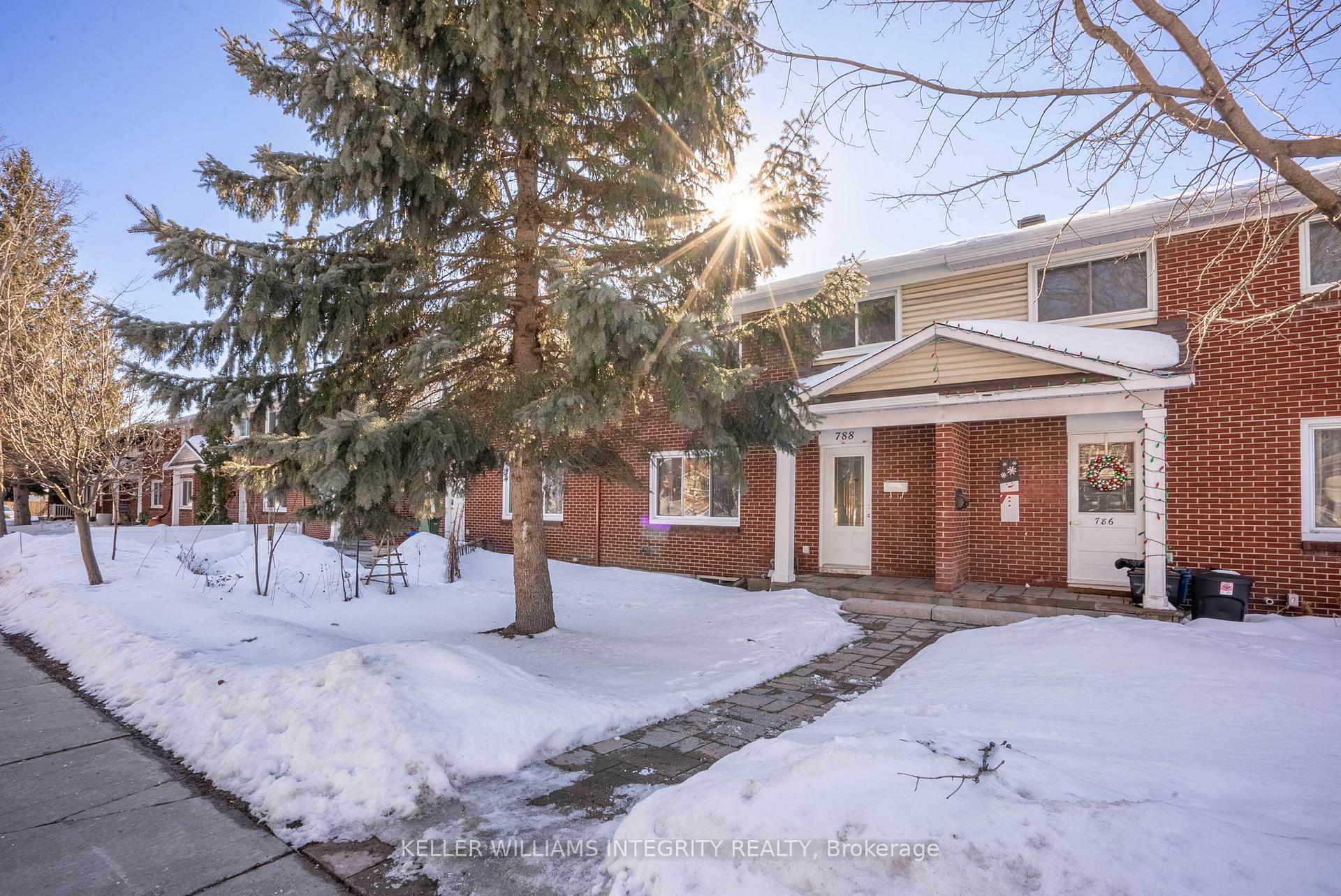 Photo 2 of 788 Cummings Avenue, Ottawa, Castle Heights/Rideau High — HOMEH