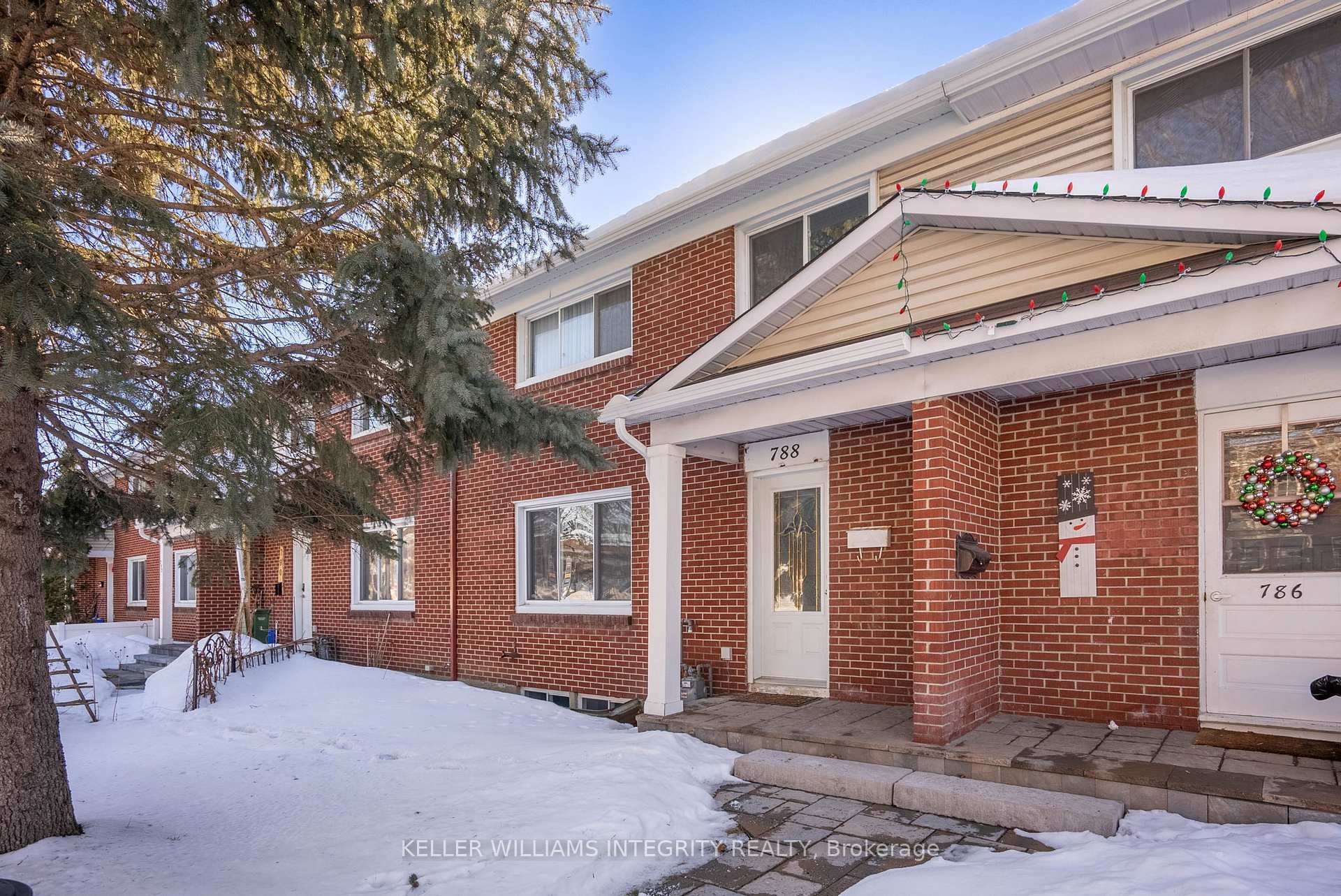 Photo 4 of 788 Cummings Avenue, Ottawa, Castle Heights/Rideau High — HOMEH