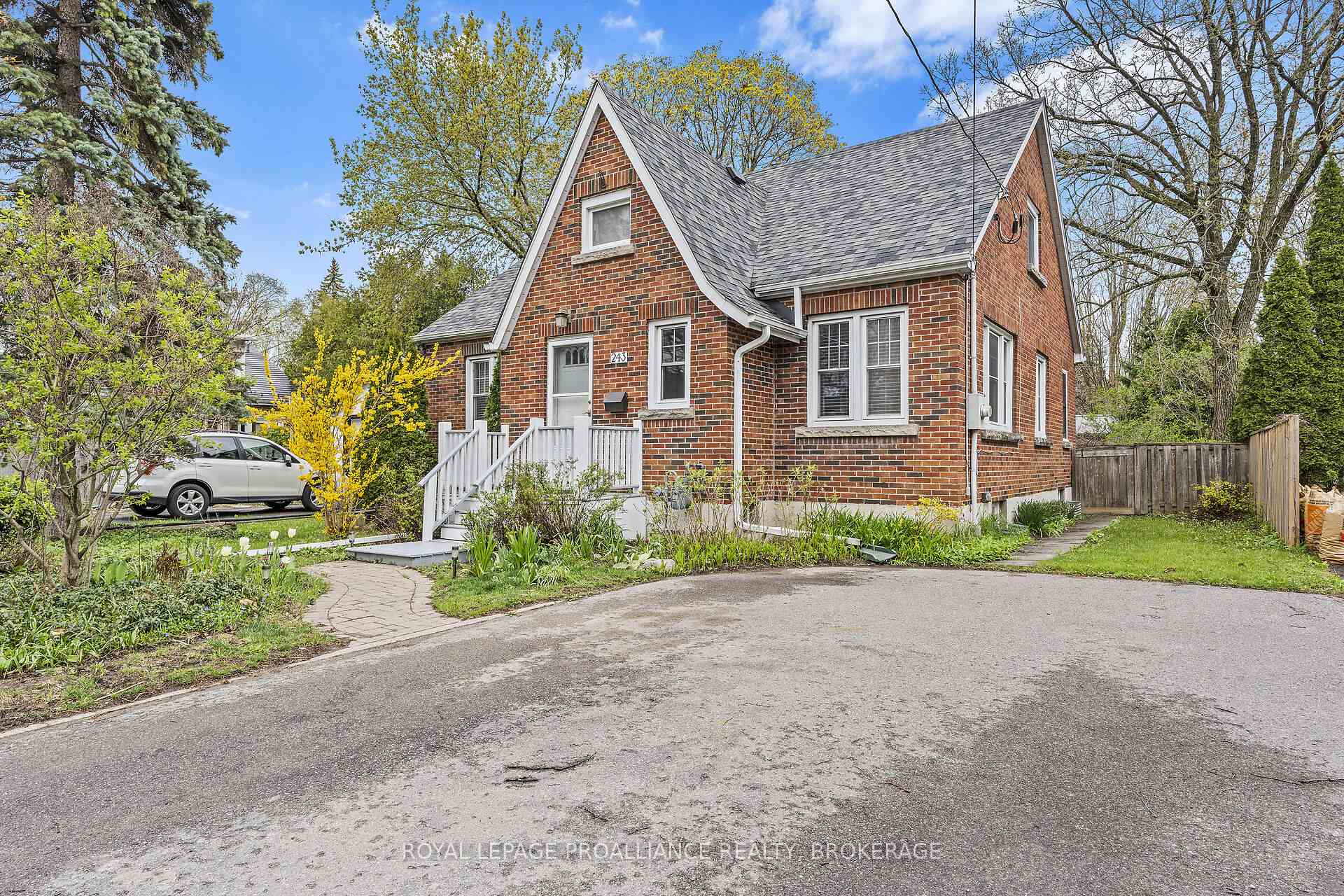 Photo 3 of 243 Helen Street, Kingston, Central City East — HOMEH