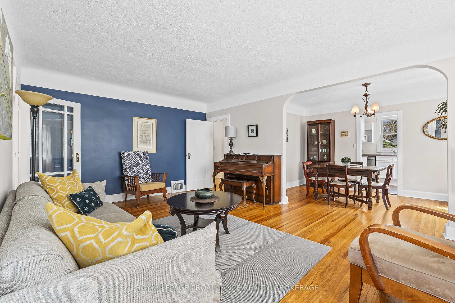 Photo 11 of 243 Helen Street, Kingston, Central City East — HOMEH