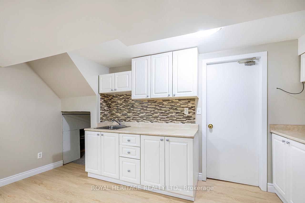 Photo 9 of Unit Basement, 520 Capilano (Basement) Court, Oshawa, Donevan — HOMEH