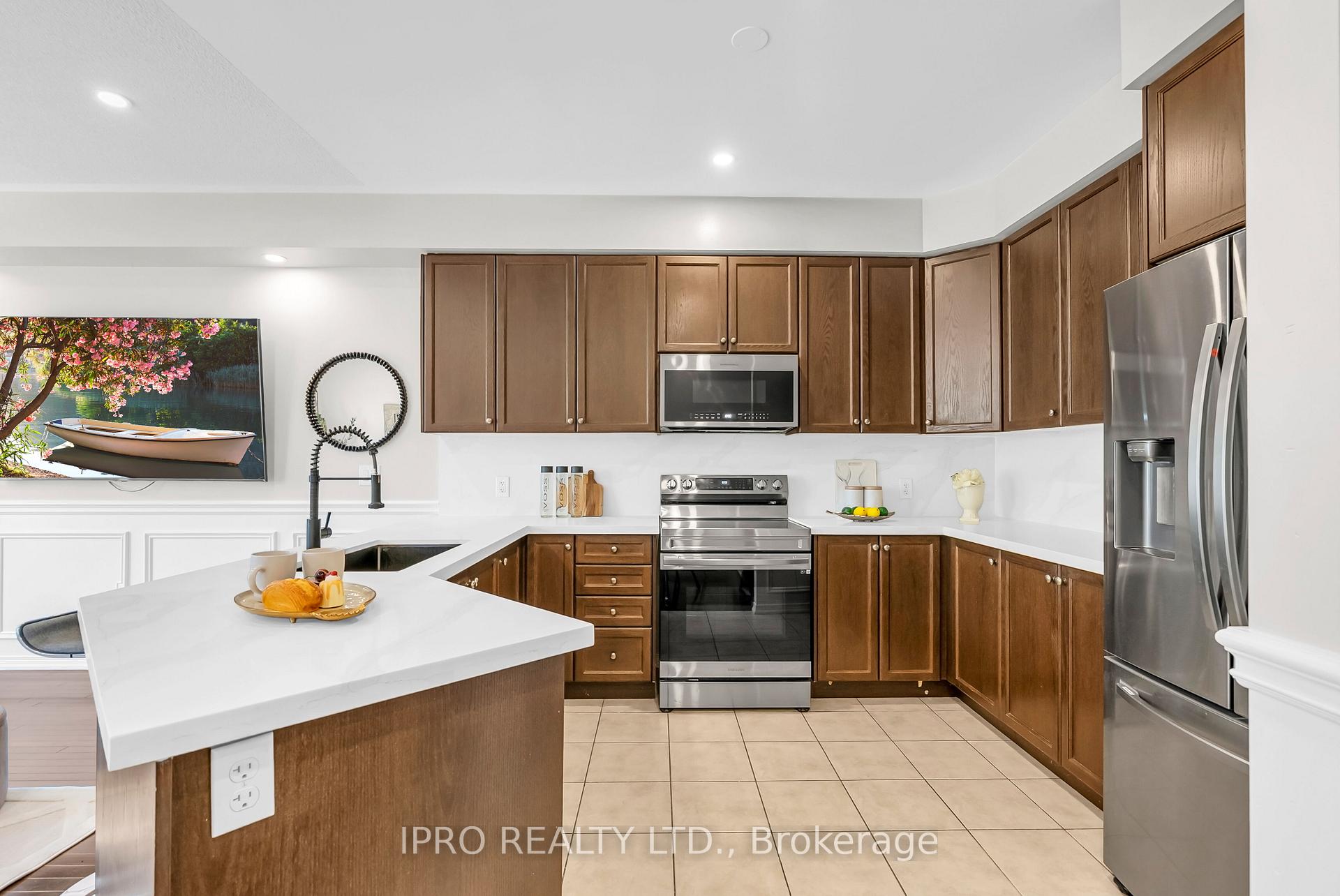 Photo 4 of Unit 75, 651 Farmstead Drive, Milton, Willmott — HOMEH