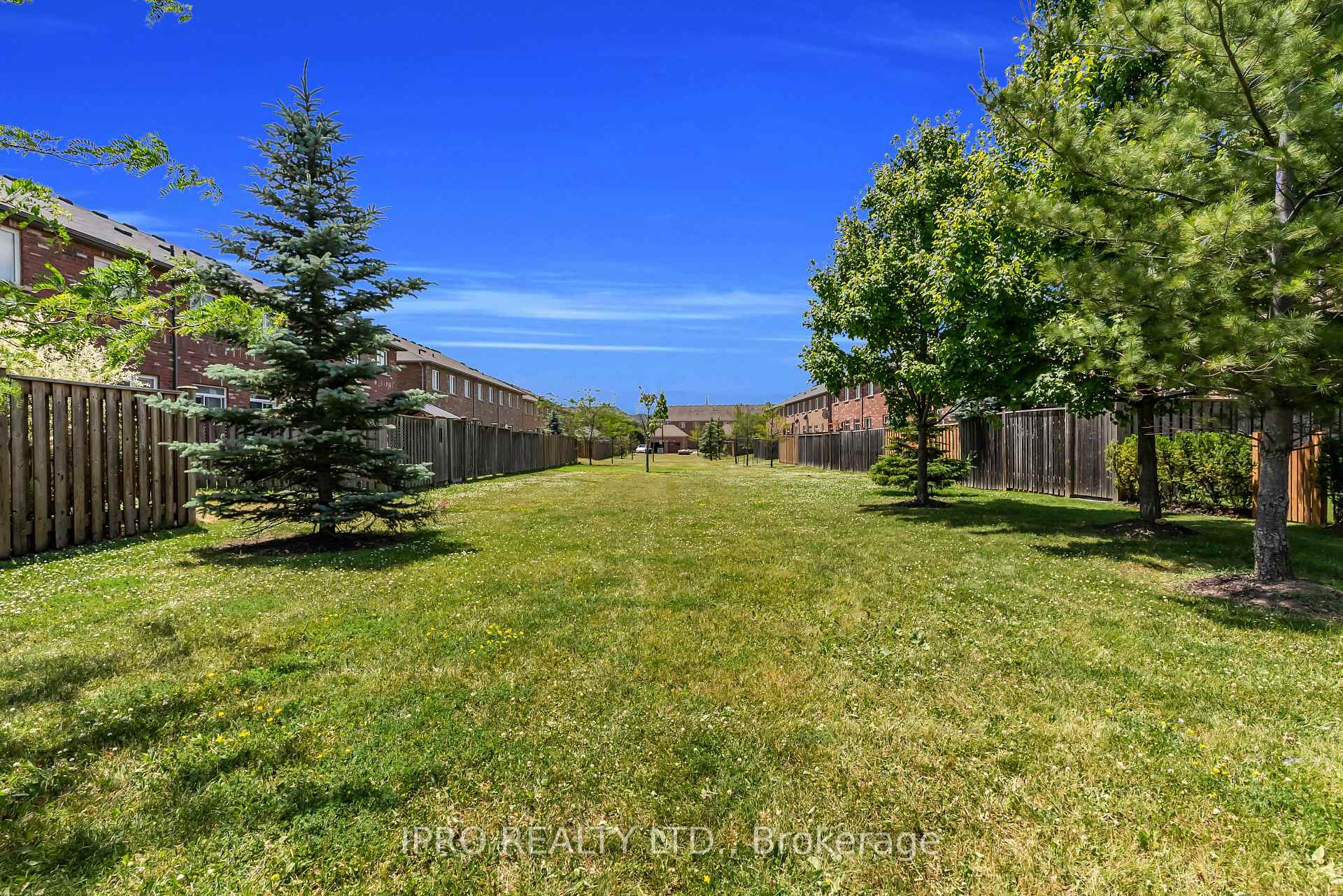 Photo 22 of Unit 75, 651 Farmstead Drive, Milton, Willmott — HOMEH