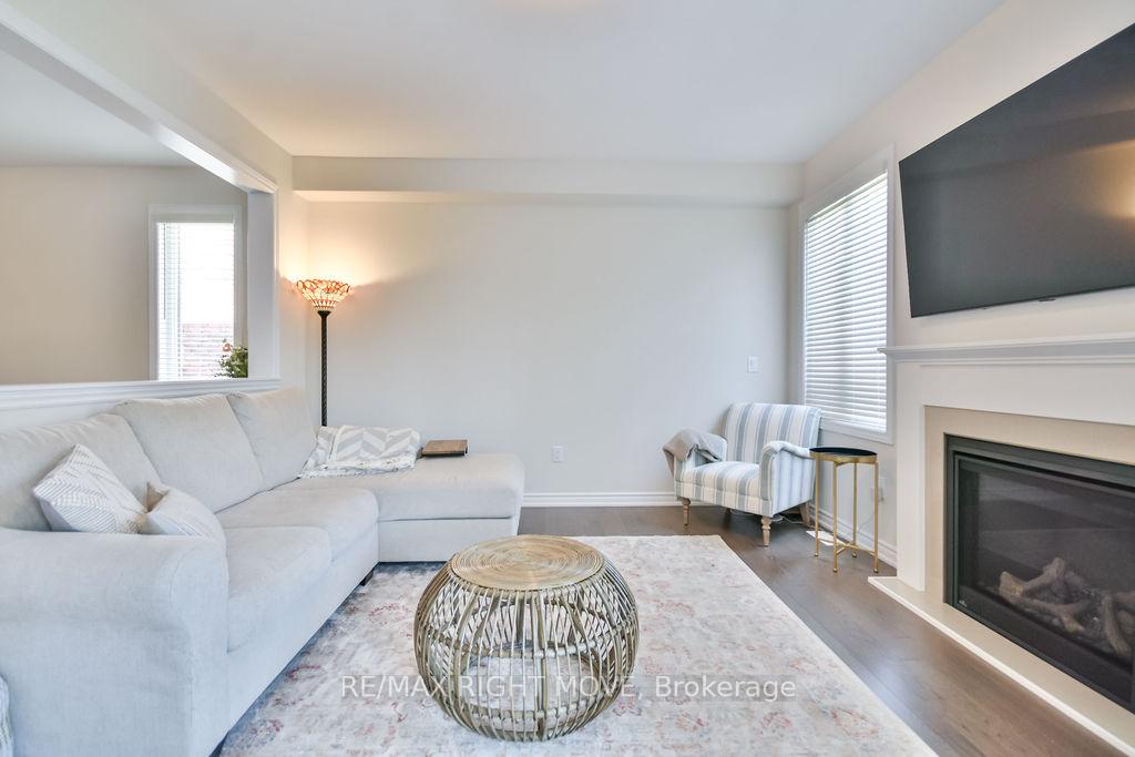 Photo 12 of 3011 Sierra Drive, Orillia — HOMEH