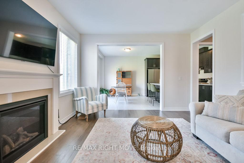 Photo 13 of 3011 Sierra Drive, Orillia — HOMEH
