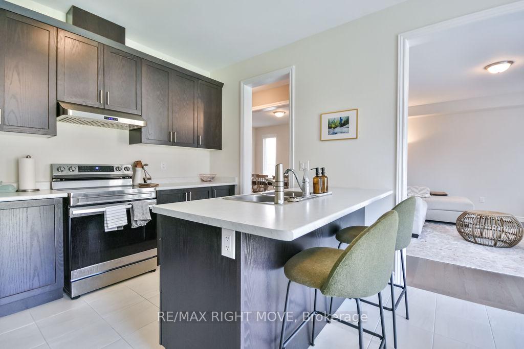 Photo 17 of 3011 Sierra Drive, Orillia — HOMEH