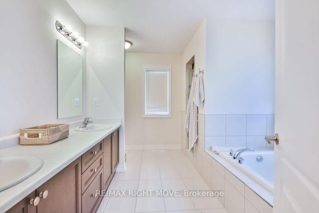 Photo 31 of 3011 Sierra Drive, Orillia — HOMEH