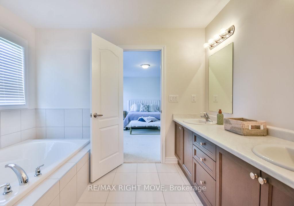 Photo 32 of 3011 Sierra Drive, Orillia — HOMEH