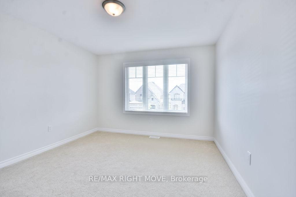 Photo 35 of 3011 Sierra Drive, Orillia — HOMEH