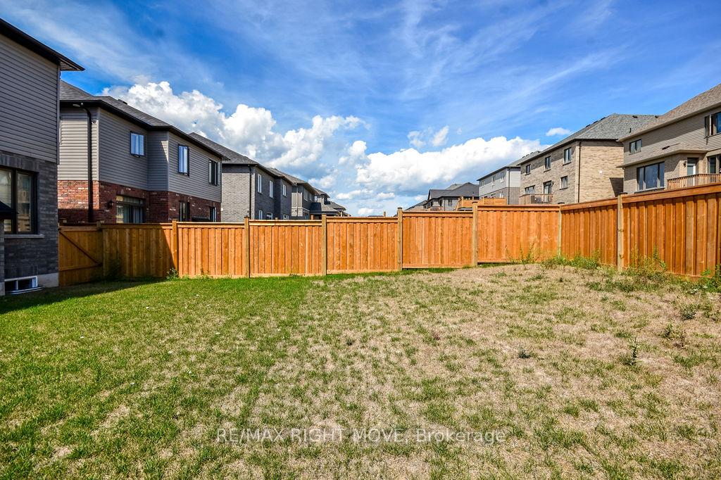Photo 39 of 3011 Sierra Drive, Orillia — HOMEH