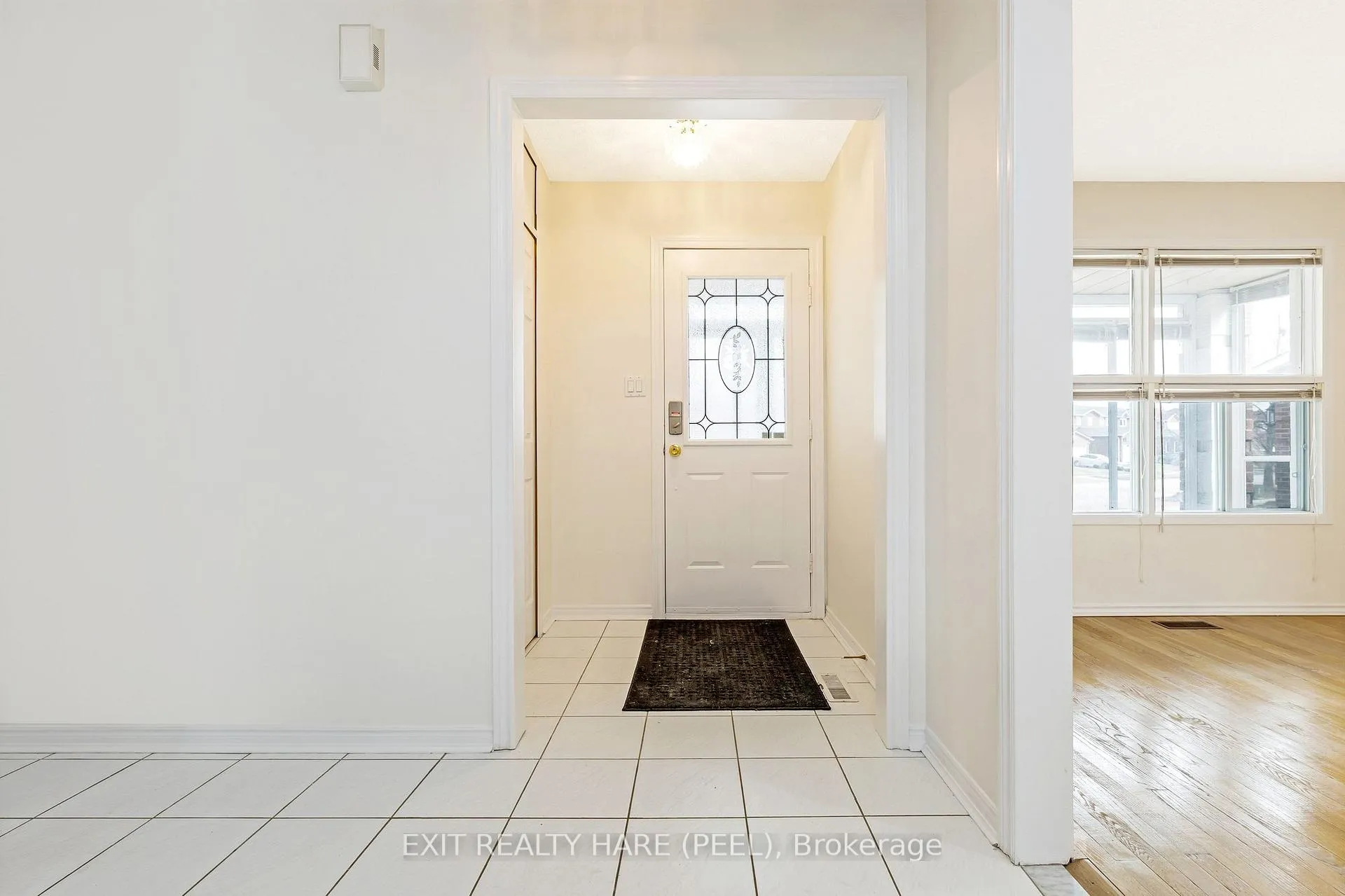 Photo 8 of 6 Ruth Avenue, Brampton, Heart Lake West — HOMEH