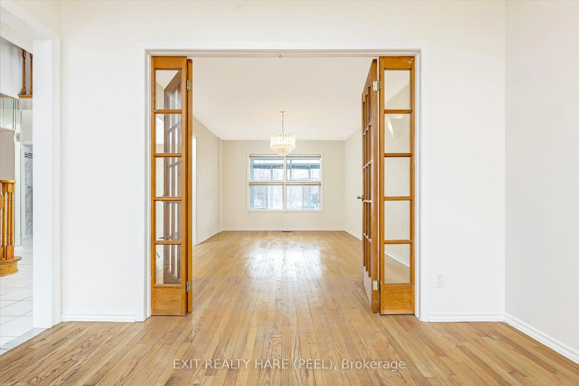 Photo 10 of 6 Ruth Avenue, Brampton, Heart Lake West — HOMEH