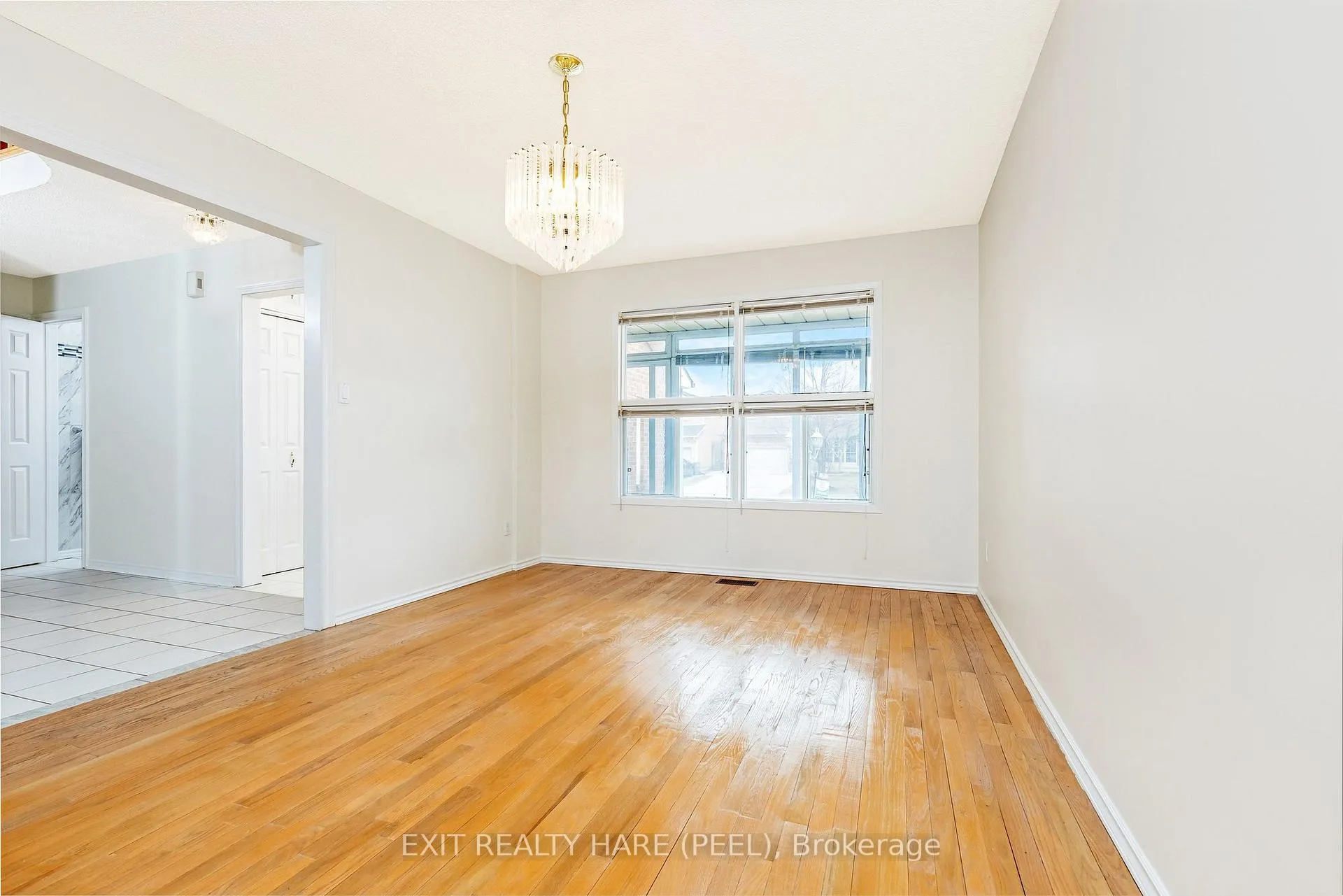 Photo 11 of 6 Ruth Avenue, Brampton, Heart Lake West — HOMEH