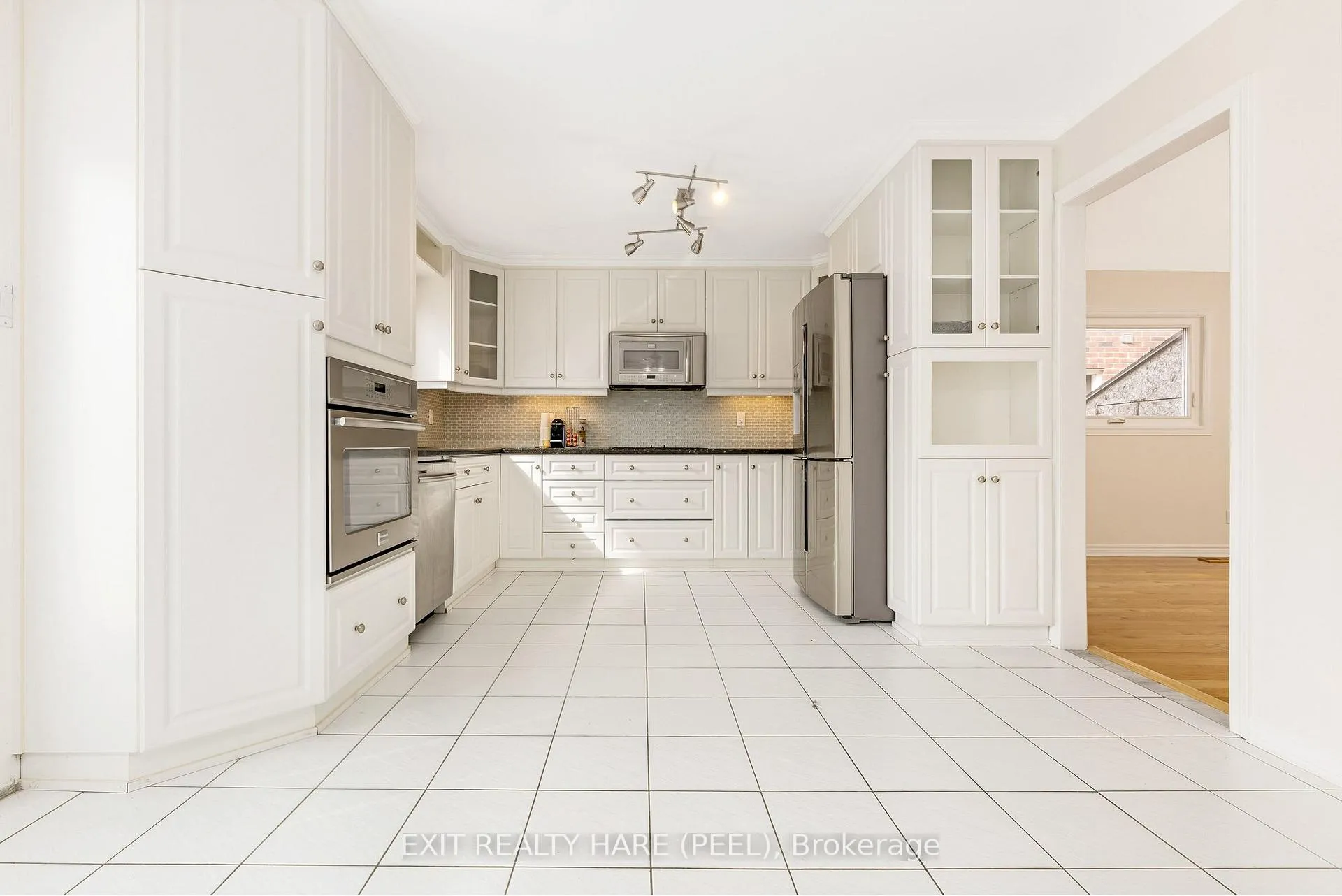 Photo 17 of 6 Ruth Avenue, Brampton, Heart Lake West — HOMEH