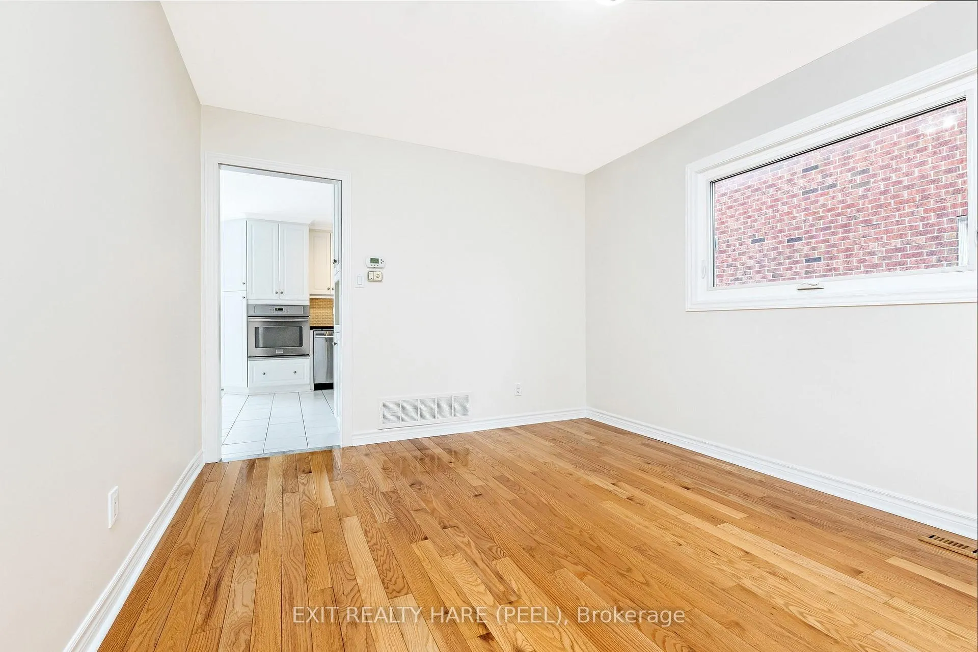 Photo 23 of 6 Ruth Avenue, Brampton, Heart Lake West — HOMEH
