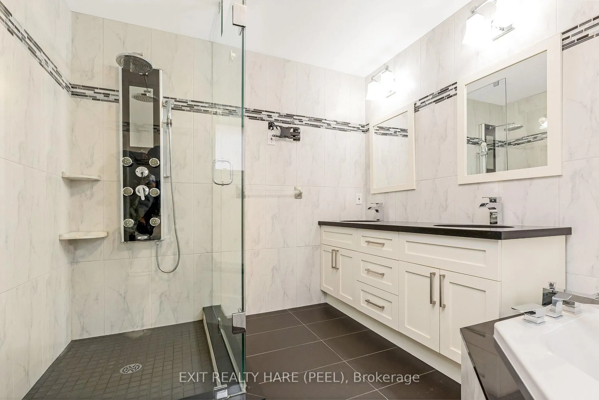 Photo 32 of 6 Ruth Avenue, Brampton, Heart Lake West — HOMEH