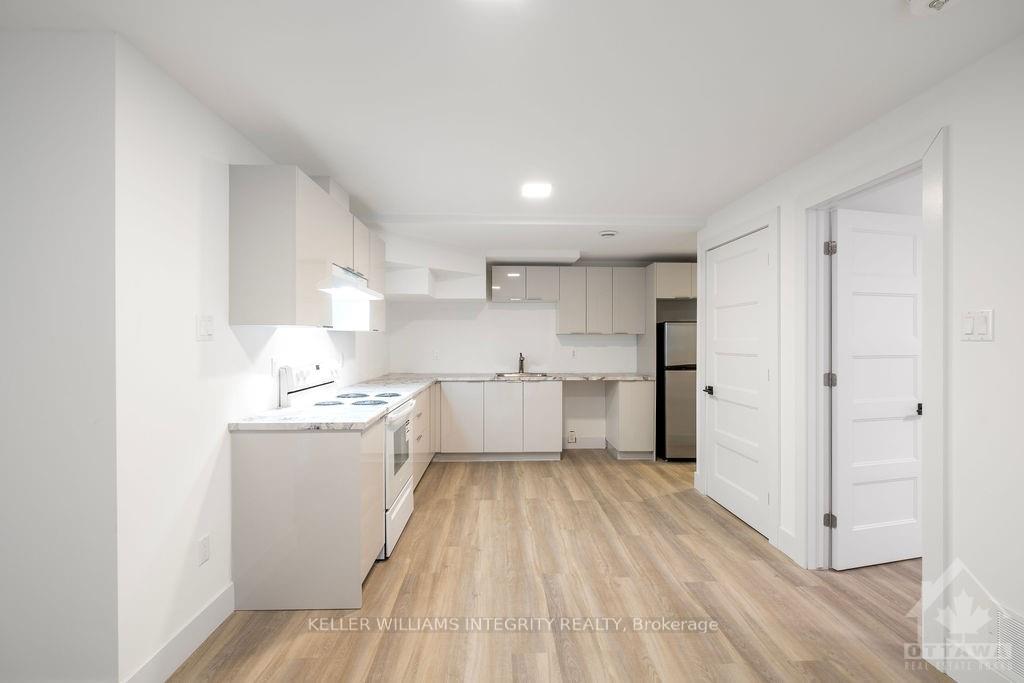 Photo 3 of Unit B, 225 Glynn Avenue, Ottawa, Overbrook/Castle Heights — HOMEH