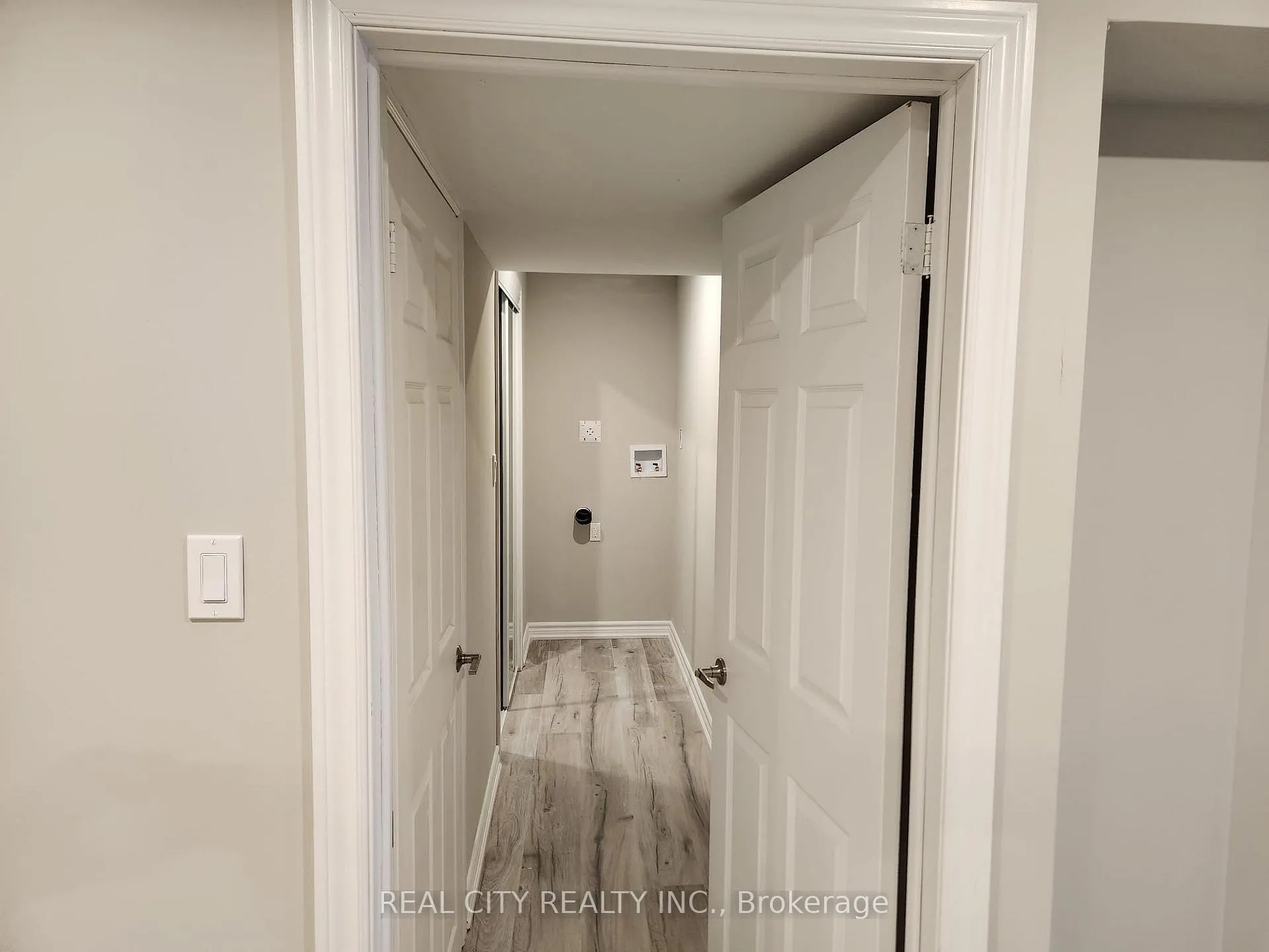 Photo 8 of Unit Basement, 2364 Equestrian Crescent, Oshawa, Windfields — HOMEH