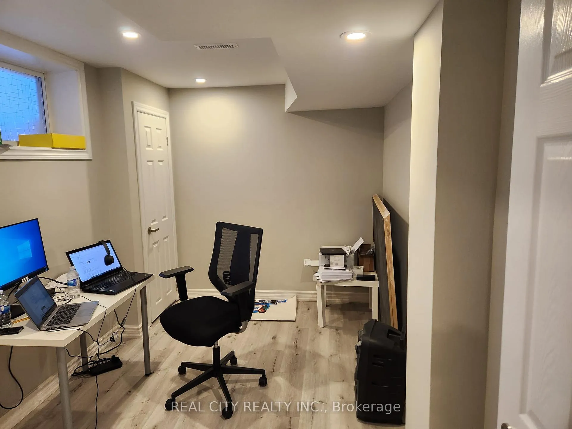 Photo 9 of Unit Basement, 2364 Equestrian Crescent, Oshawa, Windfields — HOMEH
