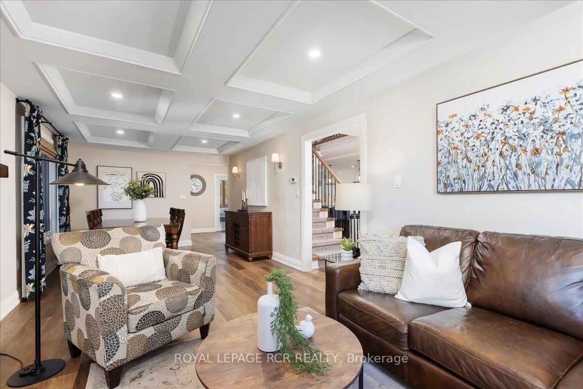 Photo 4 of 448 Dover Crescent, Newmarket, Bristol-London — HOMEH