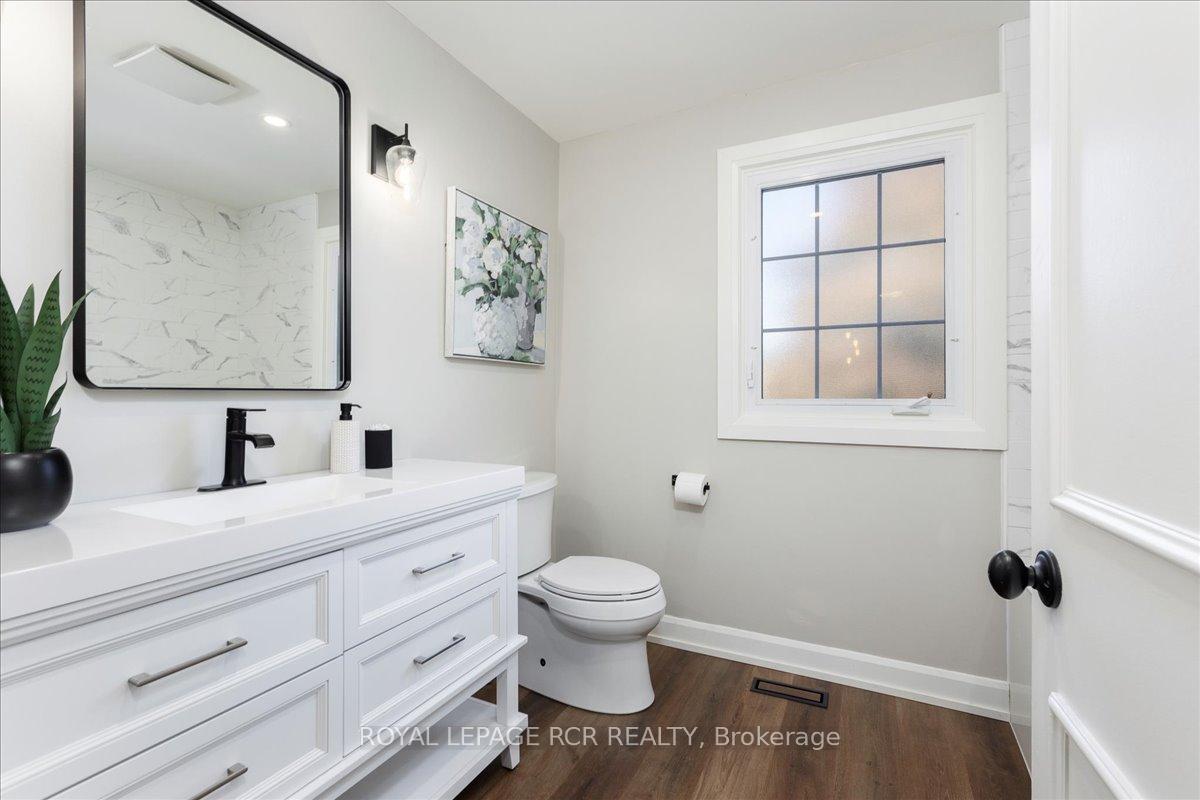 Photo 21 of 448 Dover Crescent, Newmarket, Bristol-London — HOMEH