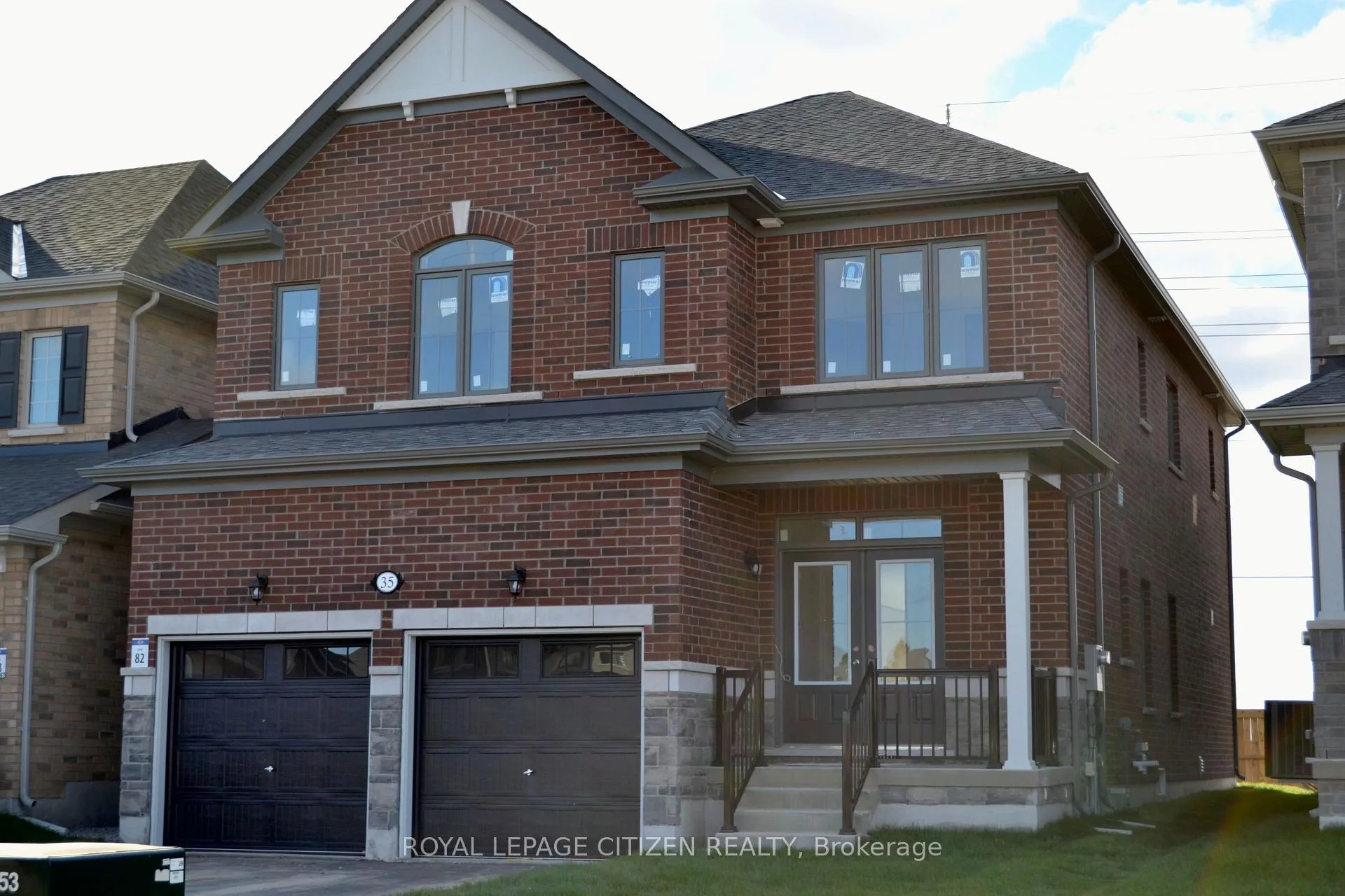 Photo 2 of 35 Fenn Crescent, New Tecumseth, Alliston — HOMEH