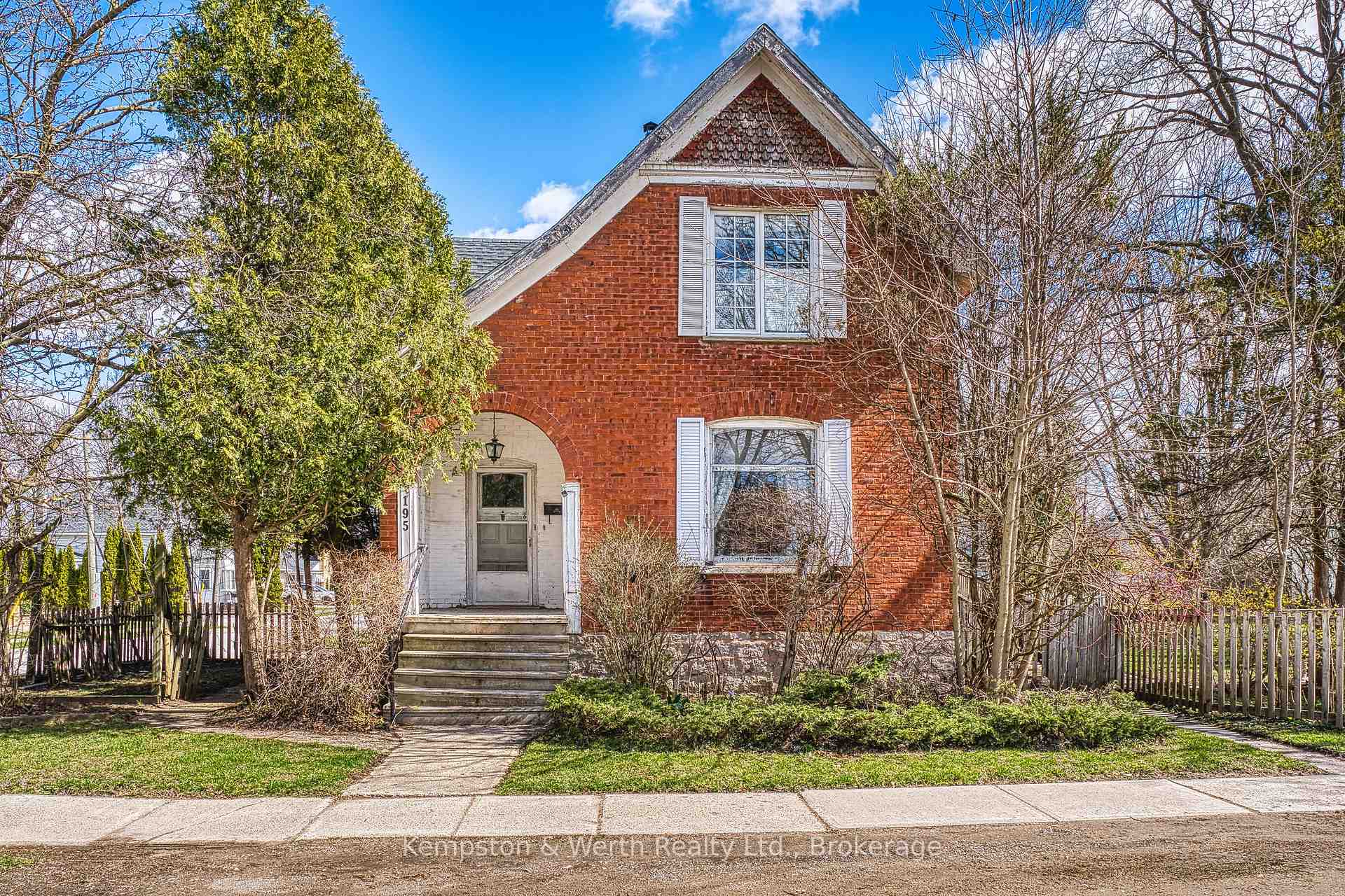 Photo 2 of 195 Campbell Street W, North Perth, Listowel — HOMEH