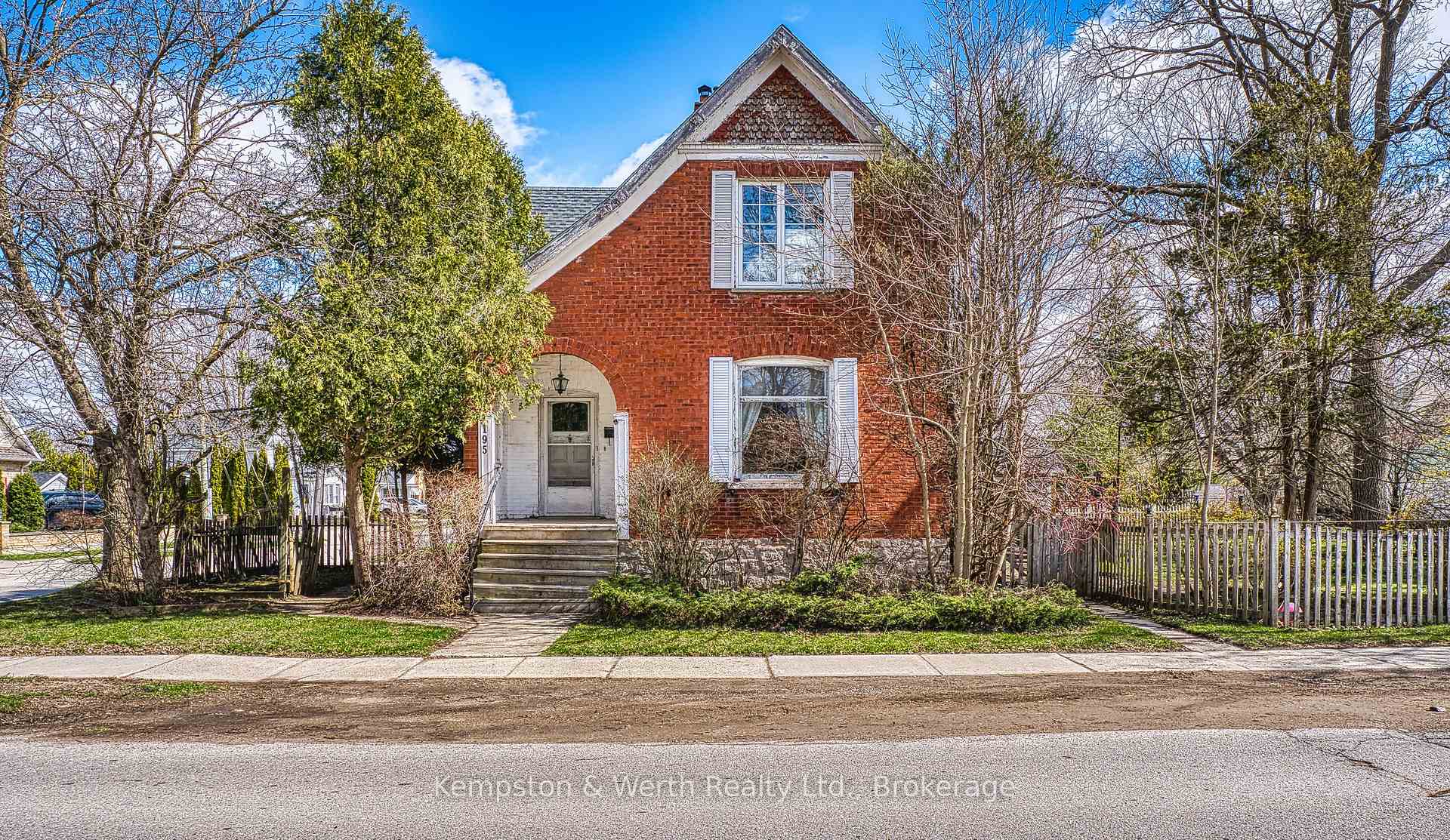 Photo 3 of 195 Campbell Street W, North Perth, Listowel — HOMEH