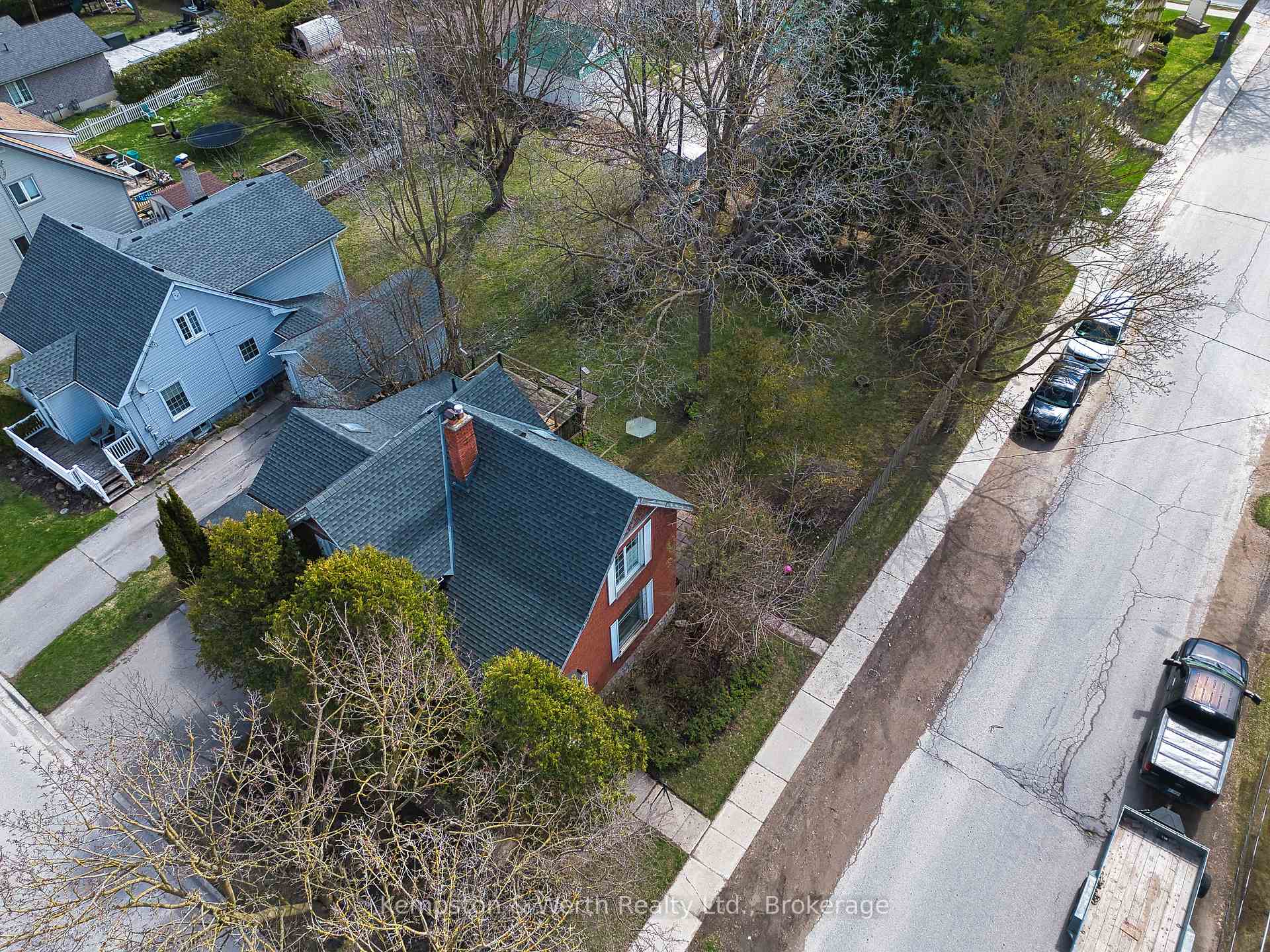 Photo 13 of 195 Campbell Street W, North Perth, Listowel — HOMEH